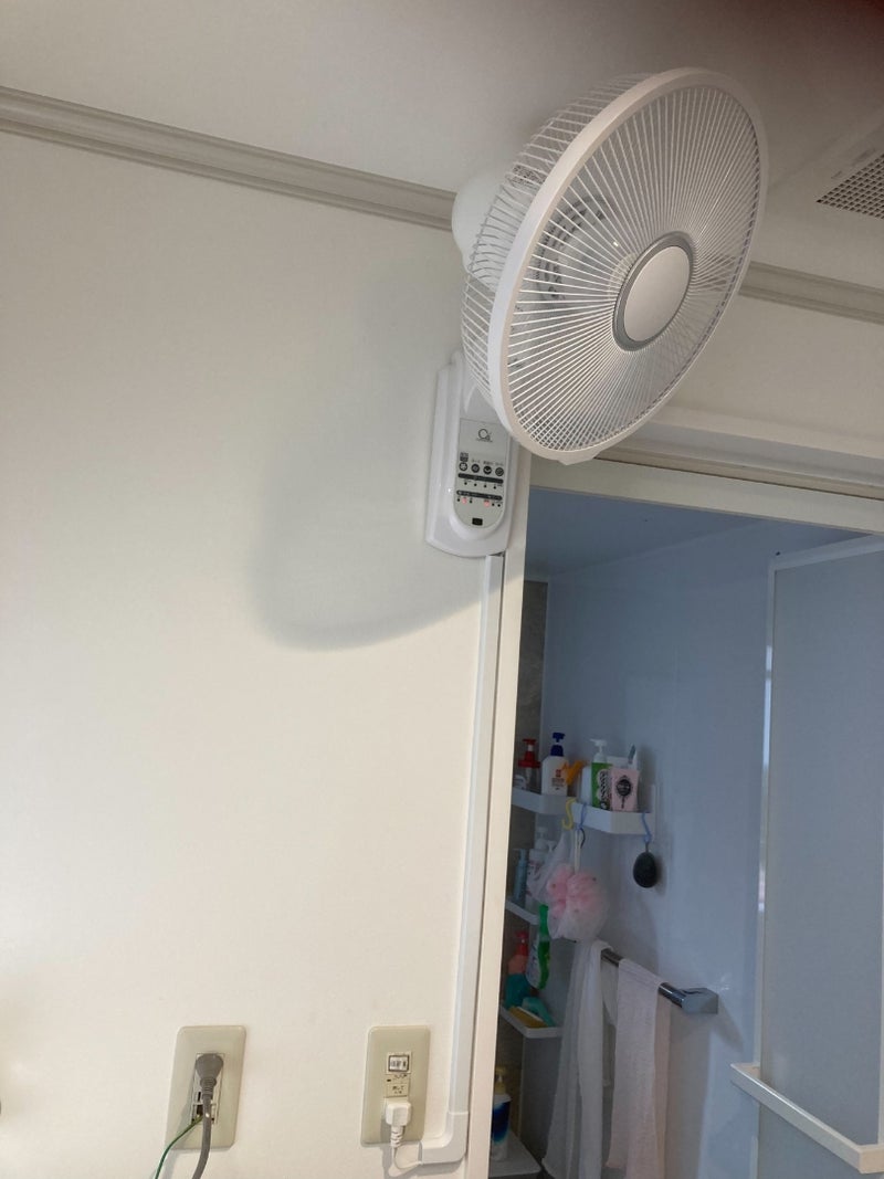 壁掛け扇風機